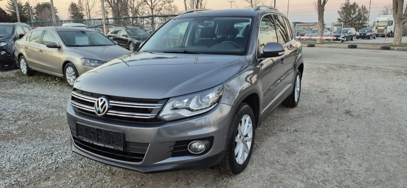 VW Tiguan 2.0tdi+ Navi+ Panorama, снимка 1 - Автомобили и джипове - 48859318