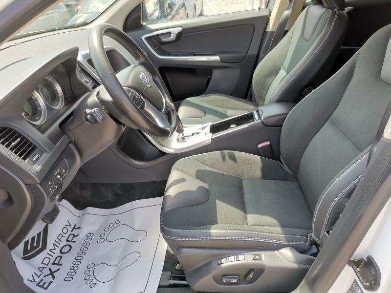 Volvo XC60 2.4 D5 215 A 4x4, снимка 6 - Автомобили и джипове - 51496144