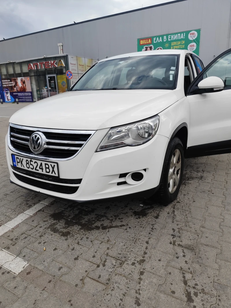 VW Tiguan, снимка 2 - Автомобили и джипове - 52121027