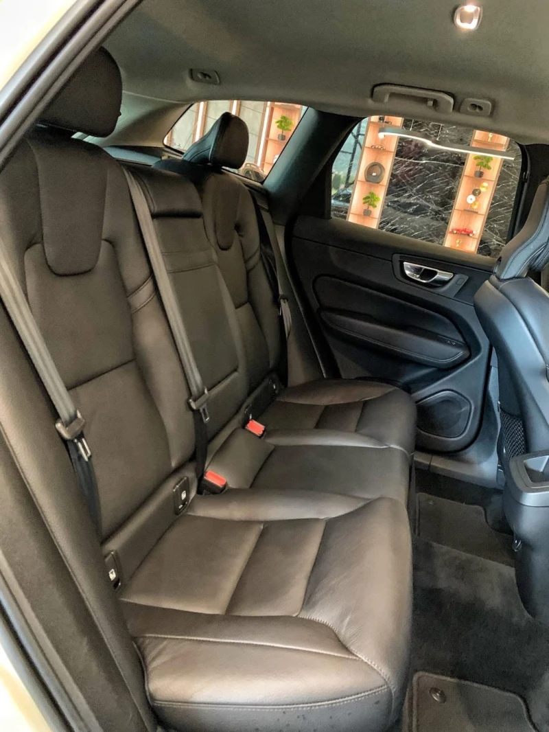 Volvo XC60, снимка 13 - Автомобили и джипове - 51824405