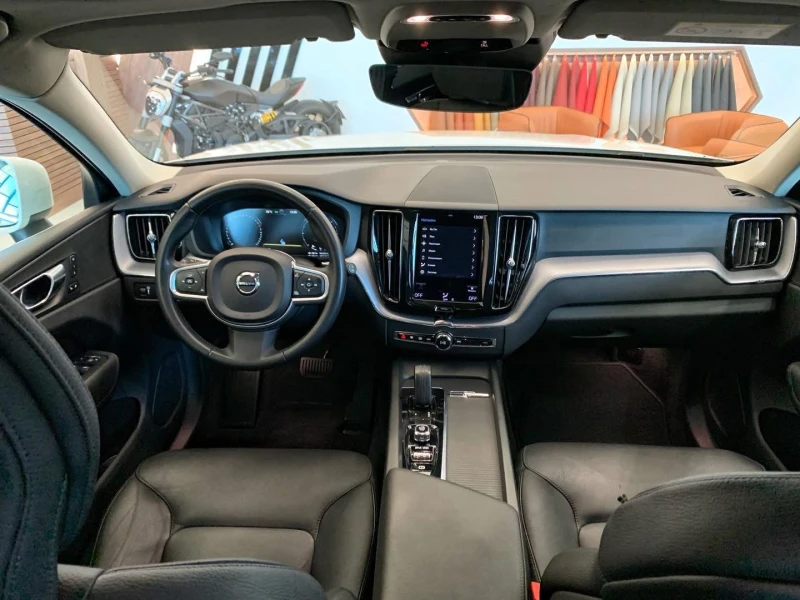 Volvo XC60, снимка 9 - Автомобили и джипове - 51824405
