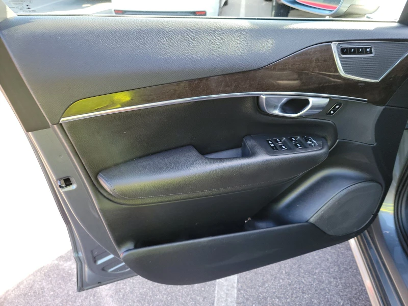 Volvo Xc90 Momentum* Lane assist* Камера* Подгрев* , снимка 8 - Автомобили и джипове - 52317567