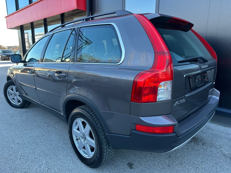 Volvo Xc90 2.4, D5 Автомат, 4x4, Кож.Сал.Сер.Истор.2кт, Гуми, снимка 4 - Автомобили и джипове - 52841240