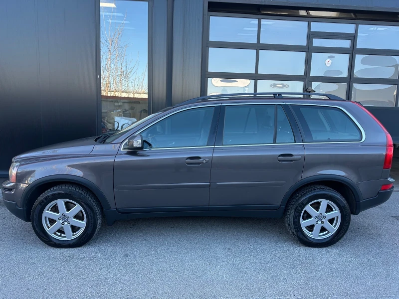 Volvo Xc90 2.4, D5 Автомат, 4x4, Кож.Сал.Сер.Истор.2кт, Гуми, снимка 7 - Автомобили и джипове - 52841240