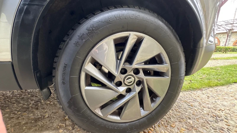 Nissan Qashqai Asenta, снимка 17 - Автомобили и джипове - 53464970