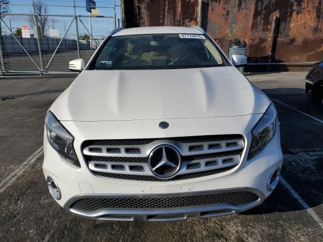 Mercedes-Benz GLA 250 2.0L 4 Front-wheel Drive, снимка 13 - Автомобили и джипове - 49191692