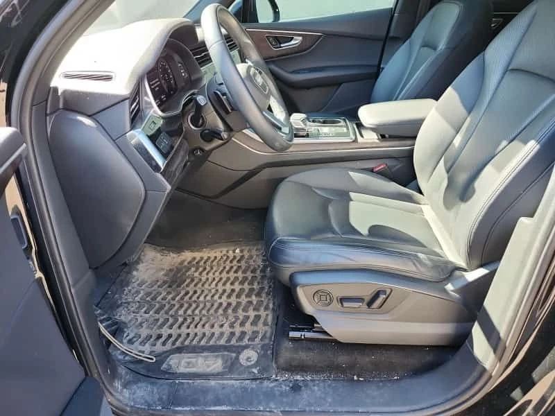 Audi Q7 * PROGRESSIV * CARFAX * ОПЦИЯ ЗА ФИНАНСИРАНЕ, снимка 4 - Автомобили и джипове - 55566050