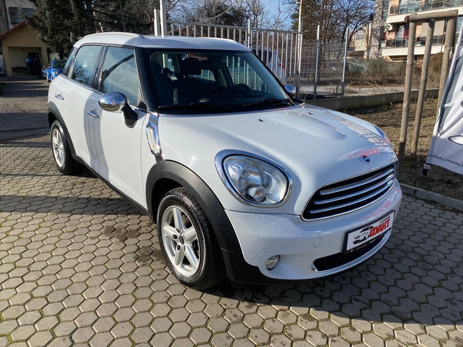 Mini Countryman 1.6D/130 000 РЕАЛНИ КМ ! ! ! - изображение 3