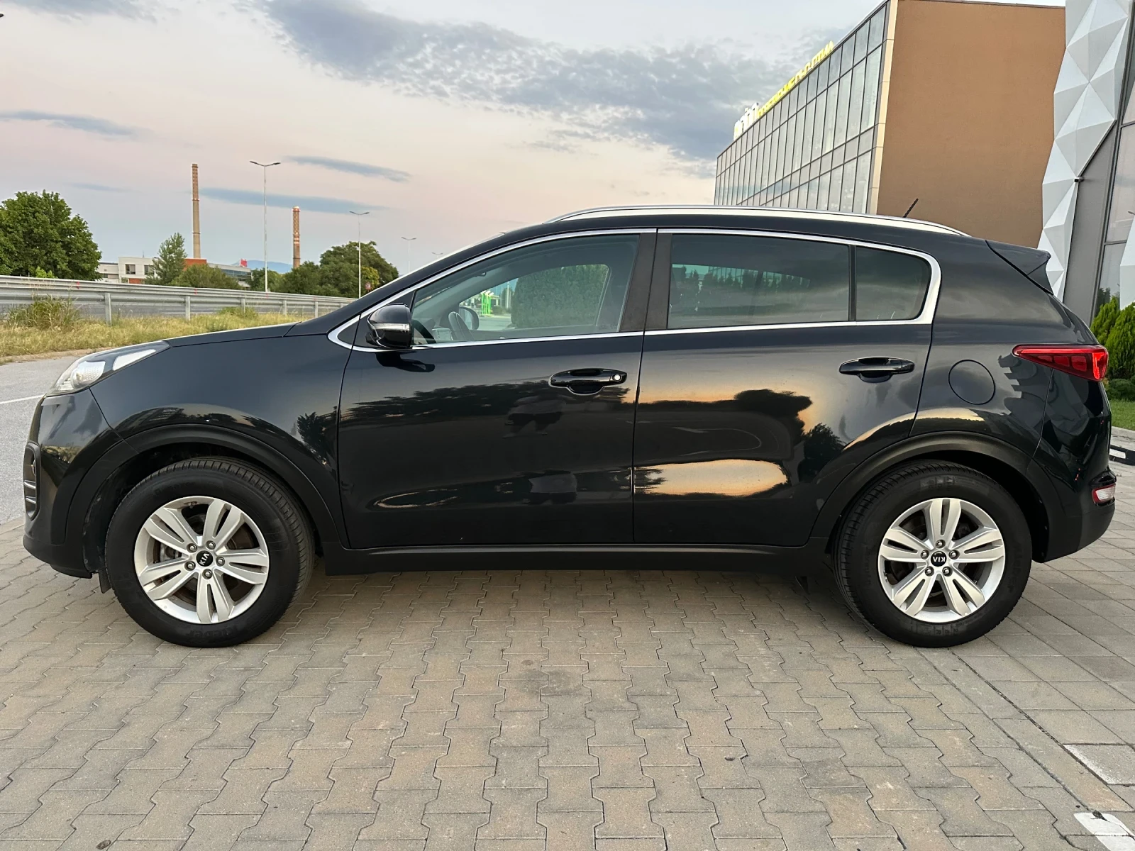 Kia Sportage 1.6 Газ.инжекцион! 6-скорости! ЛИЗИНГ! EURO 6B - изображение 4