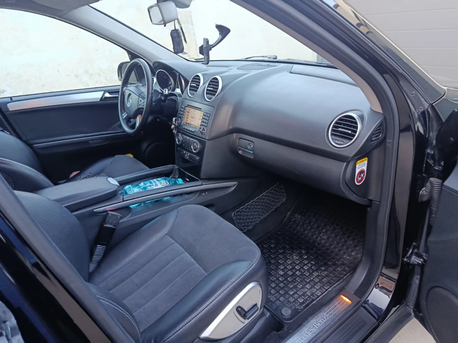 Mercedes-Benz ML 320, снимка 12 - Автомобили и джипове - 53801371