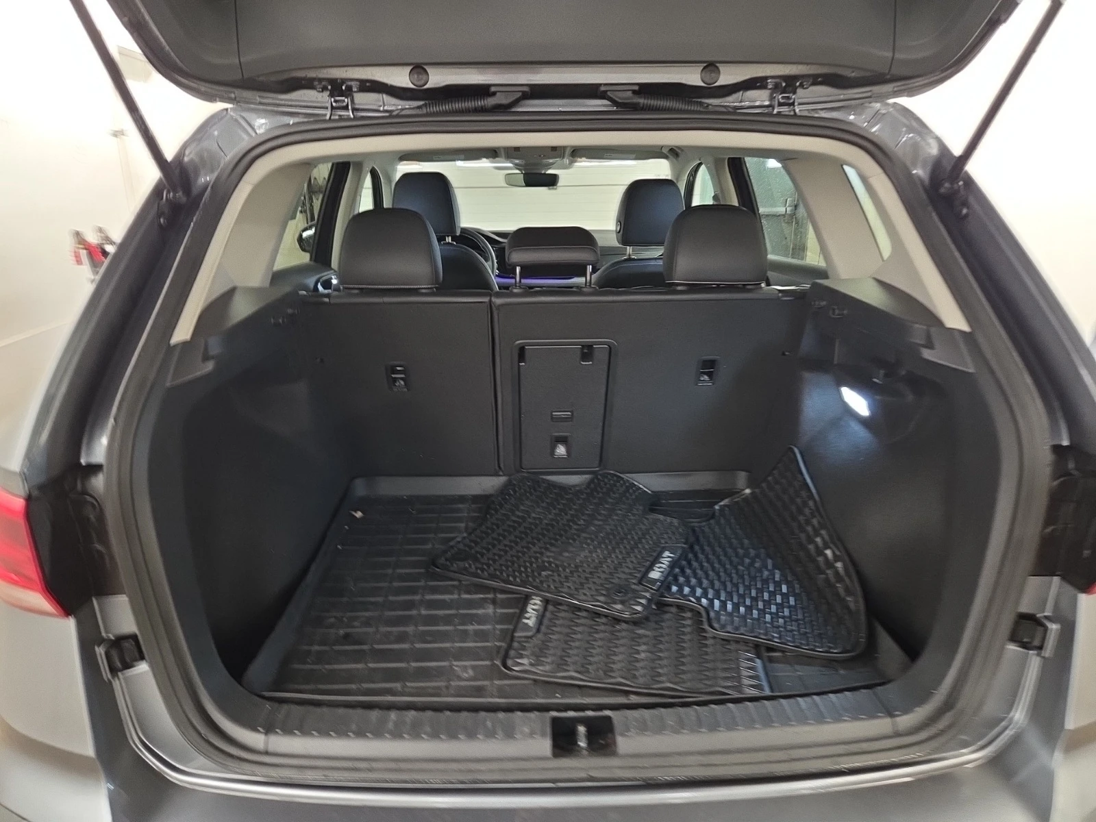 VW Taos HIGHLINE * * CARFAX * * АВТО КРЕДИТ * * , снимка 10 - Автомобили и джипове - 54611604