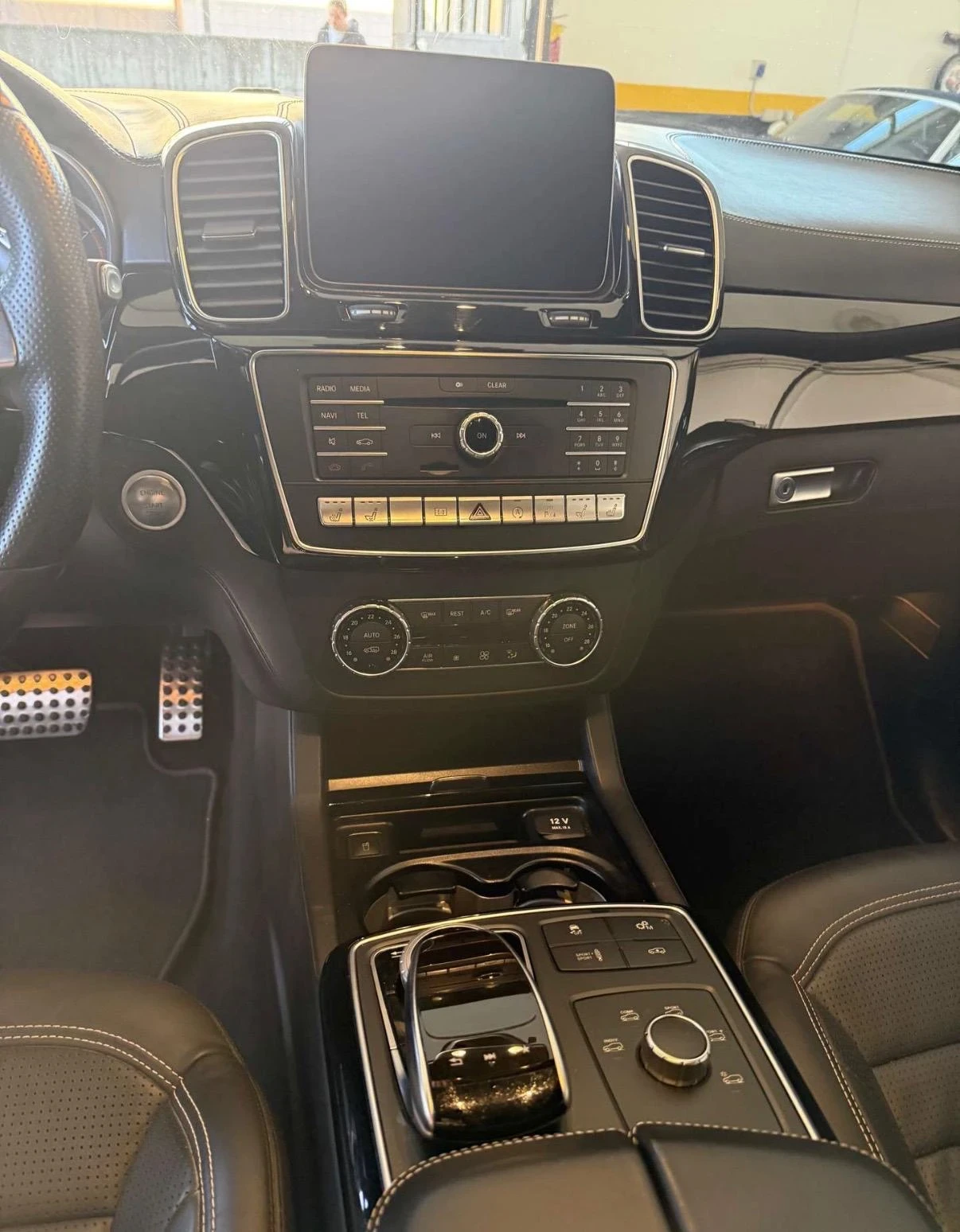 Mercedes-Benz GLE 63 S AMG, снимка 10 - Автомобили и джипове - 54747739