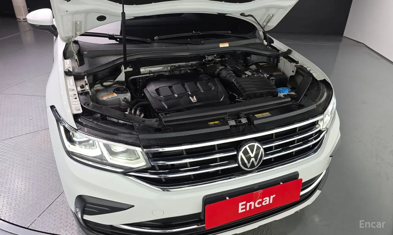 VW Tiguan 360 / HEAD-UP / 58K KM / ПАНОРАМА / ЛИЗИНГ, снимка 6 - Автомобили и джипове - 54805293