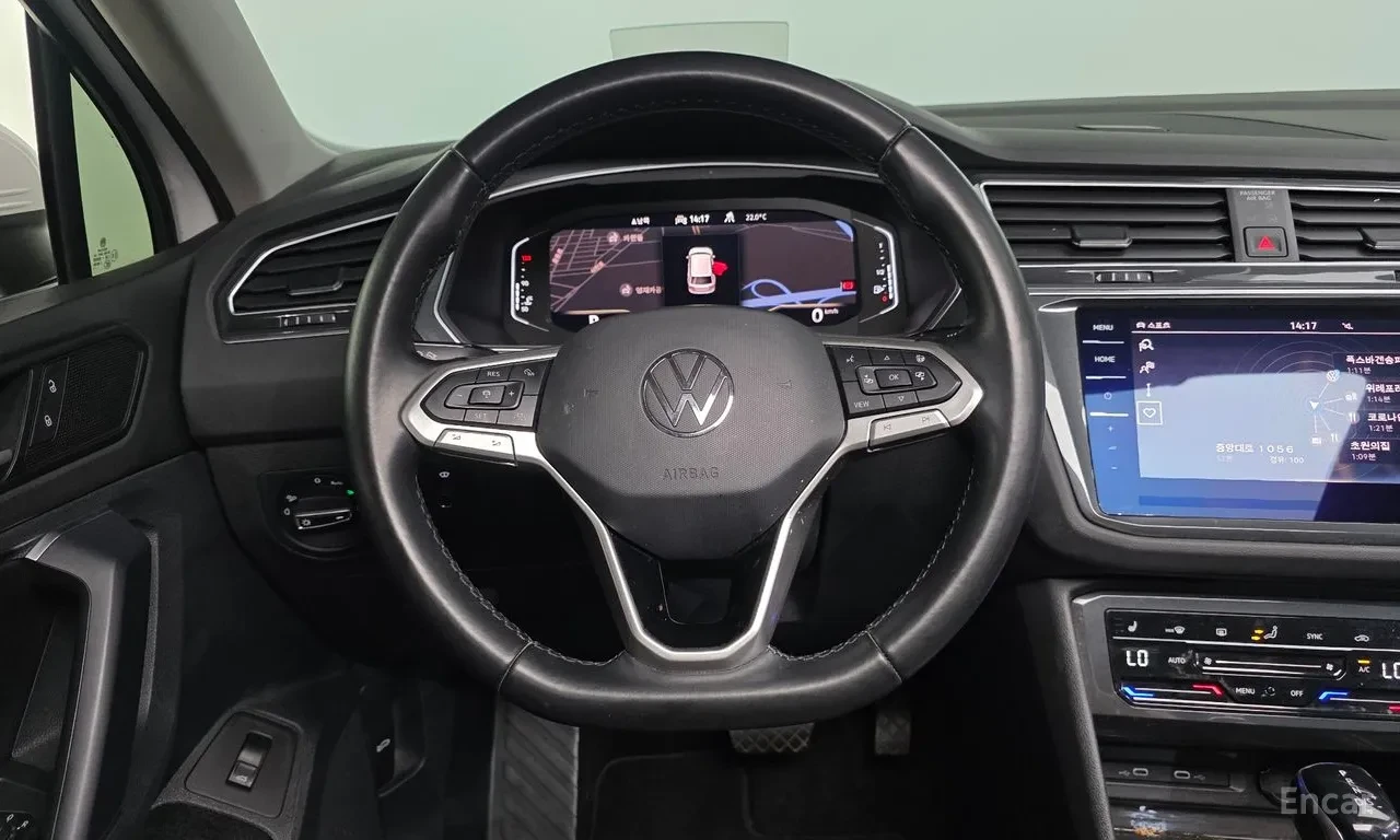 VW Tiguan 360 / HEAD-UP / 58K KM / ПАНОРАМА / ЛИЗИНГ, снимка 12 - Автомобили и джипове - 54805293