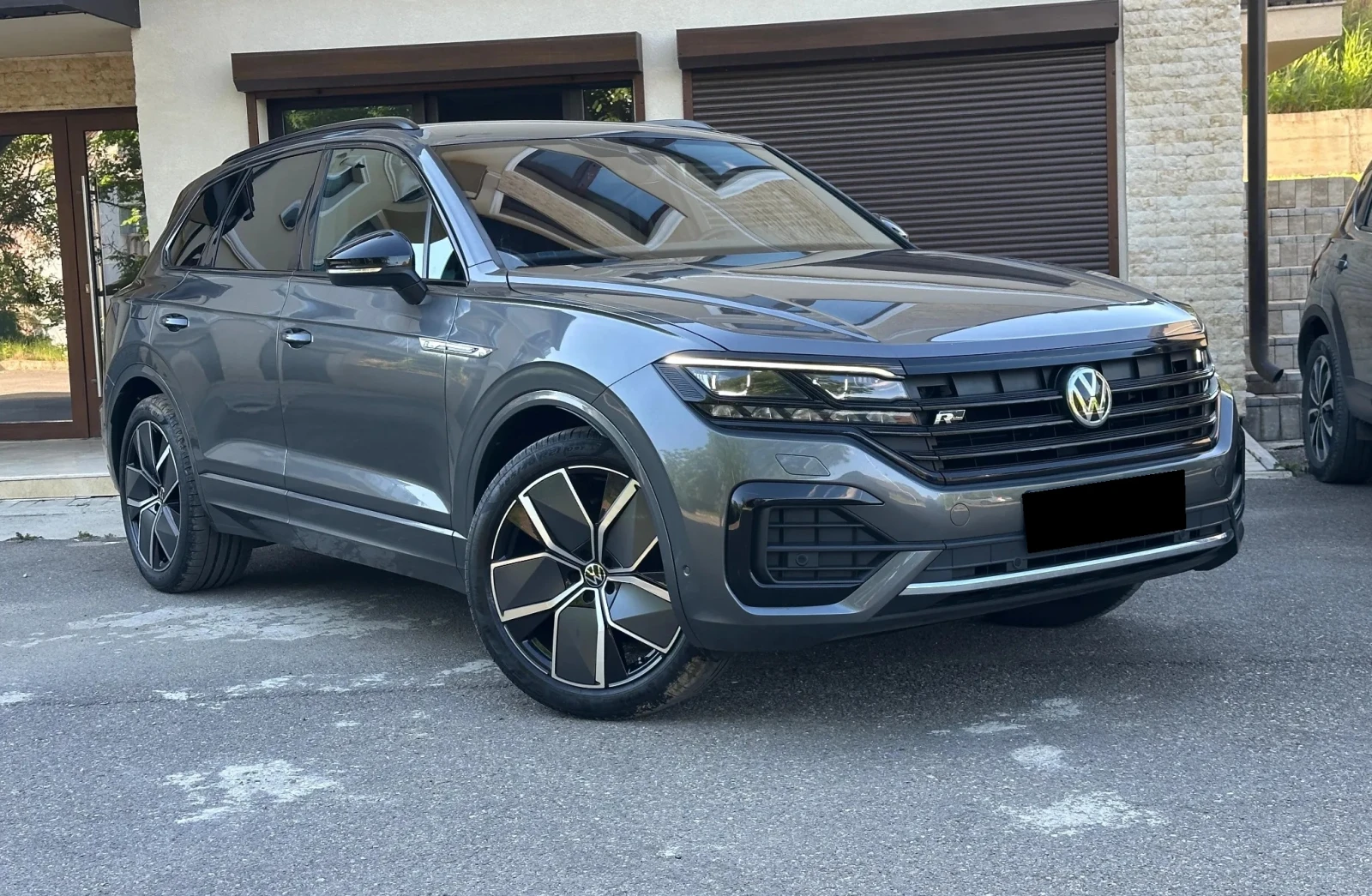 VW Touareg 3.0TDI R-Line 4Motion, снимка 3 - Автомобили и джипове - 55001519