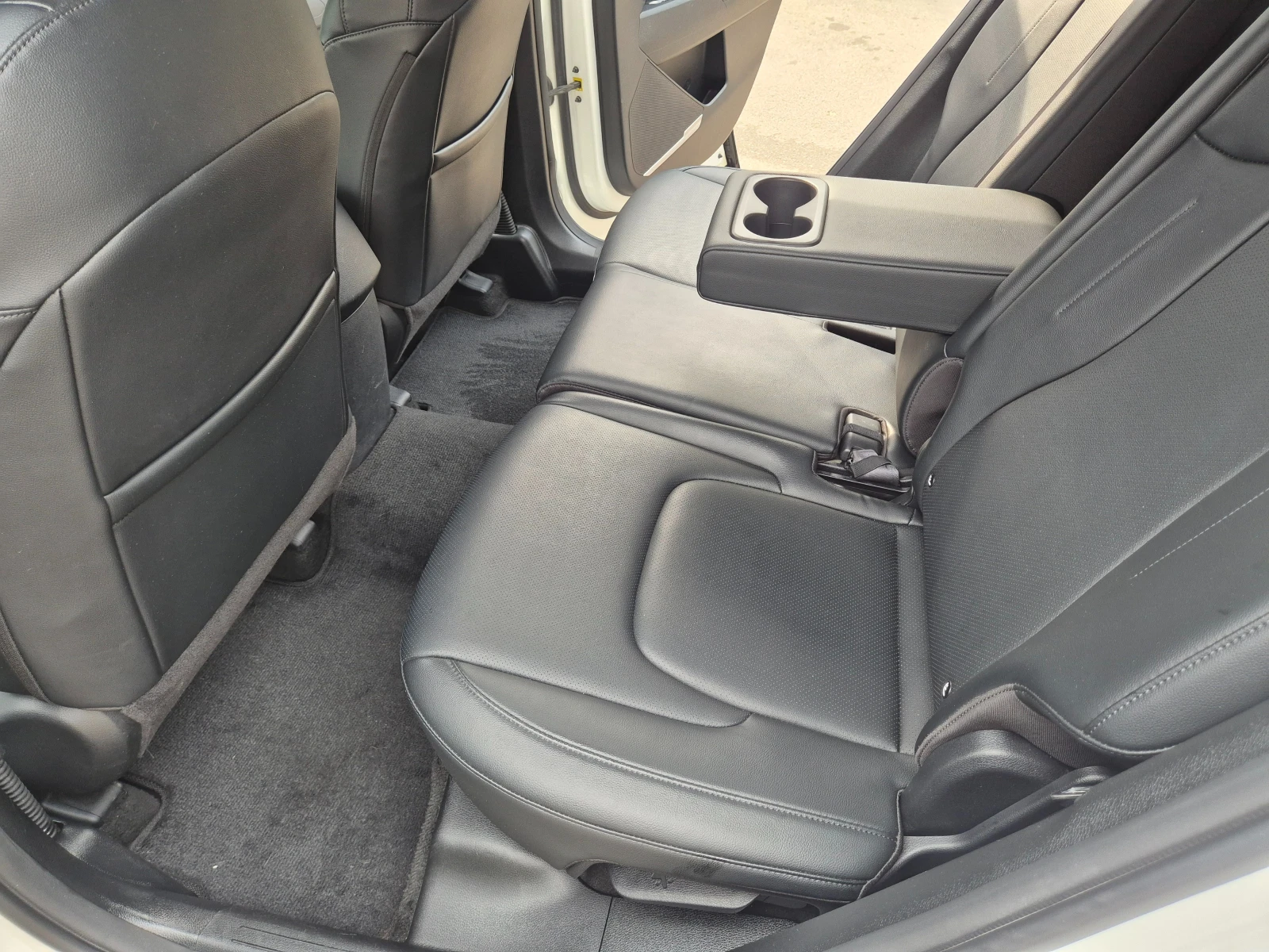 Kia Sportage 1.6 T 180 к.с. 4x2 наличен в БГ, снимка 6 - Автомобили и джипове - 55123016