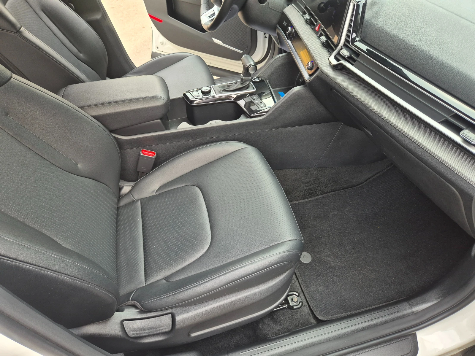Kia Sportage 1.6 T 180 к.с. 4x2 наличен в БГ, снимка 7 - Автомобили и джипове - 55123016