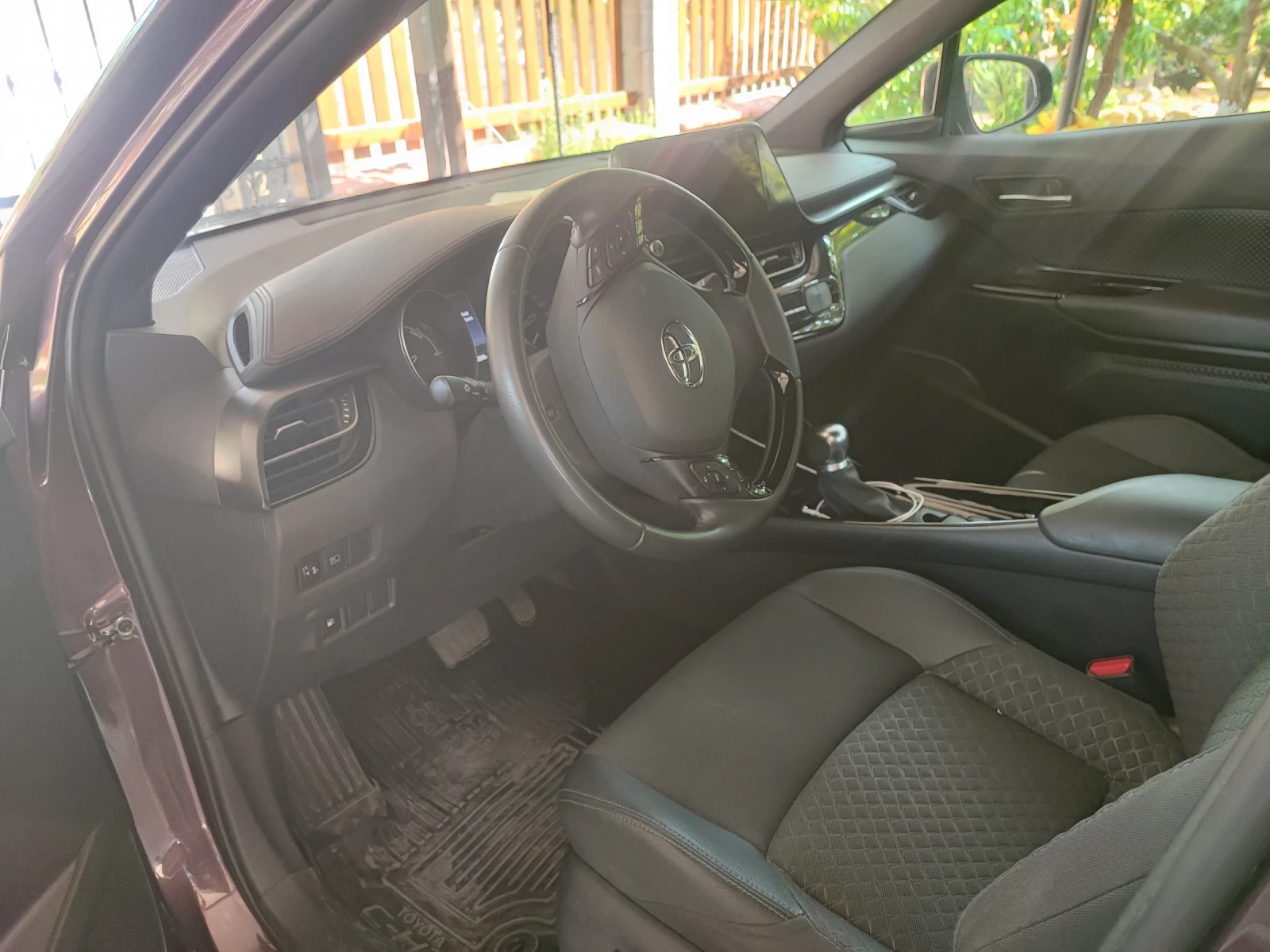 Toyota C-HR Хибрид, снимка 4 - Автомобили и джипове - 55385499