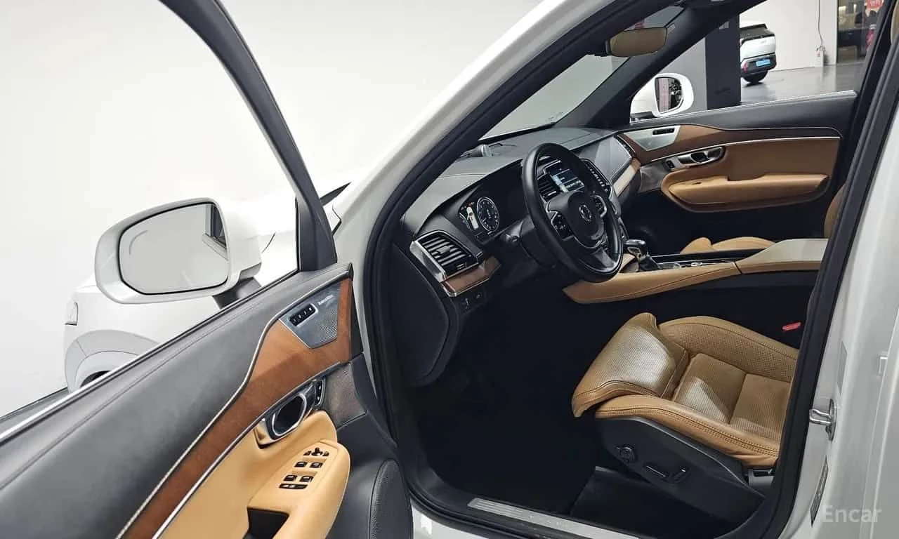 Volvo Xc90 КРАЙНА ЦЕНА ДО БЪЛГАРИЯ * АВТОКРЕДИТ, снимка 10 - Автомобили и джипове - 55571137