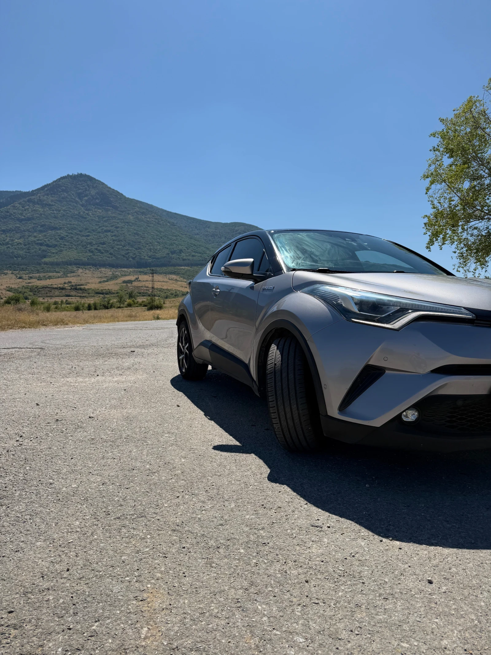 Toyota C-HR 1.8Hybrid, снимка 2 - Автомобили и джипове - 55679408