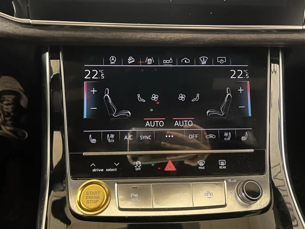 Audi Q8 TECHNIK* Крайна Цена* , снимка 8 - Автомобили и джипове - 56177162