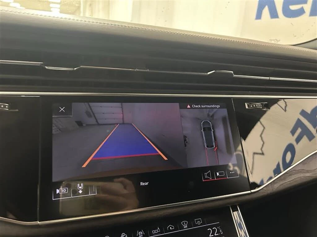 Audi Q8 TECHNIK* Крайна Цена* , снимка 7 - Автомобили и джипове - 56177162