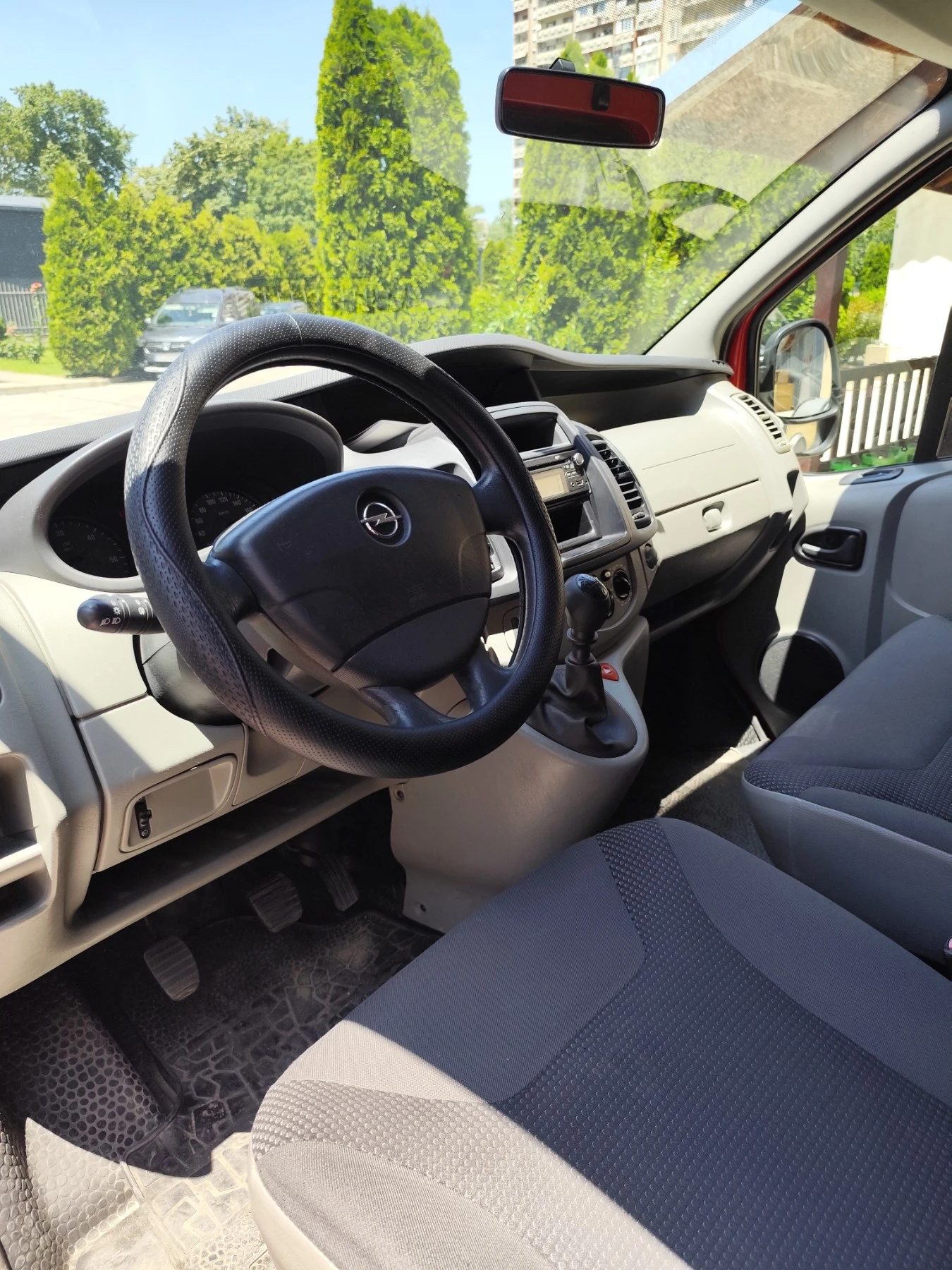 Opel Vivaro L2H1 - изображение 9