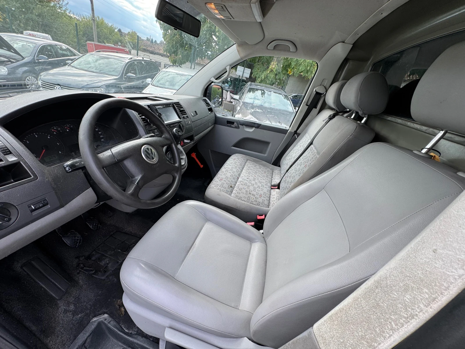 VW T5 2.5TDI Товарен-Клима - изображение 10