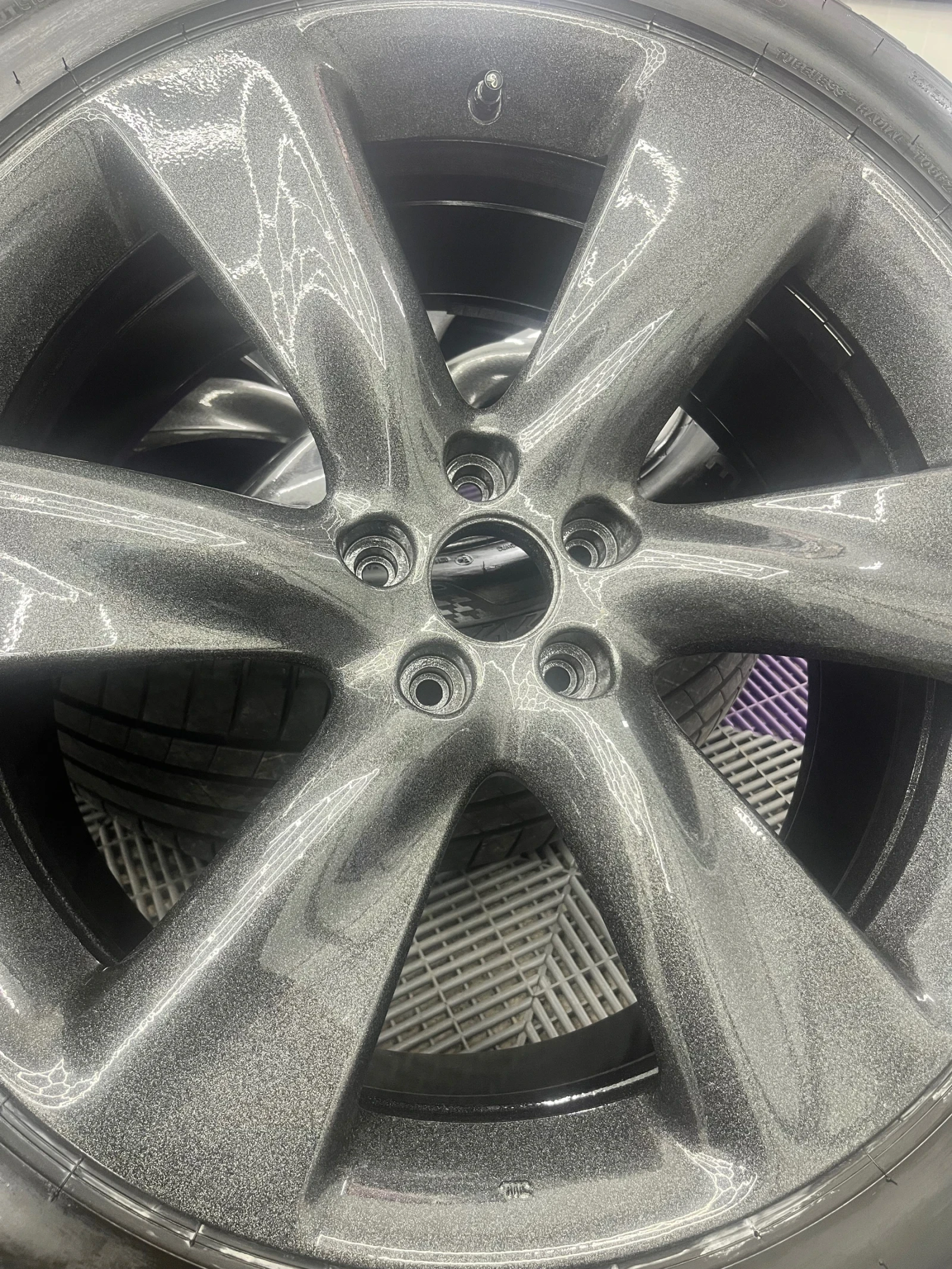 ���� � ������ 275/45R21 �� Infiniti QX70 | Mobile.bg � ����������� 3