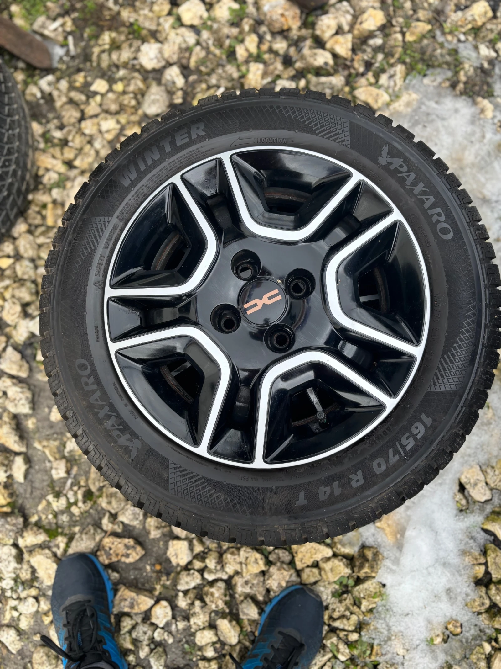���� � ������ 165/70R14 �� Dacia Spring | Mobile.bg � ����������� 1