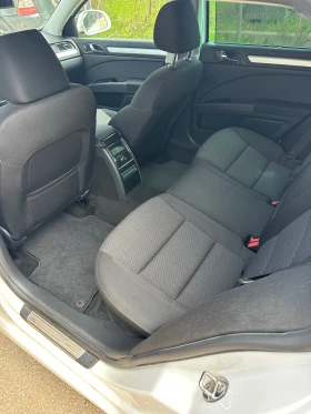 Skoda Superb, снимка 10