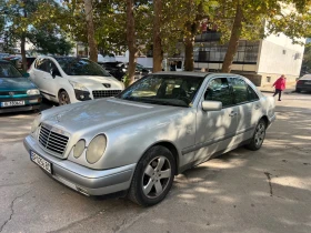 Mercedes-Benz E 220 CDI, снимка 5