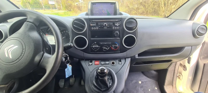 Citroen Berlingo 1.6HDI NAVI/КLIMA/PARKTRONIK/Bluetooth, снимка 14 - Автомобили и джипове - 44507719