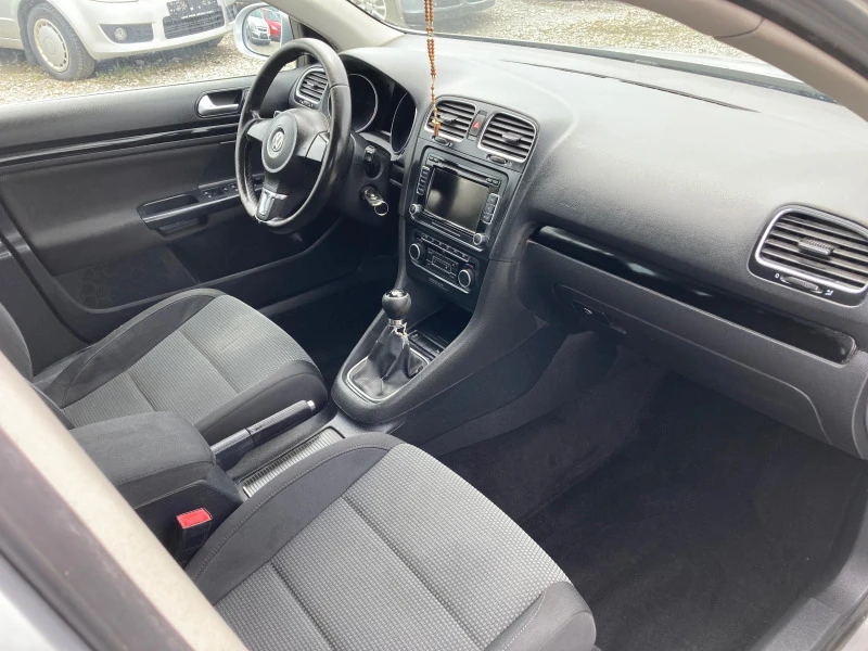 VW Golf 2.0 TDI, снимка 8 - Автомобили и джипове - 45680948