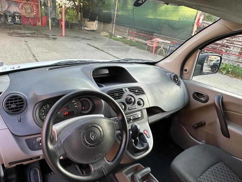 Renault Kangoo 1.5 dci, снимка 12 - Автомобили и джипове - 47610439