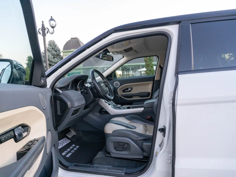 Land Rover Evoque 190 кс 4х4 Distronic MERIDIAN, снимка 8 - Автомобили и джипове - 47813238