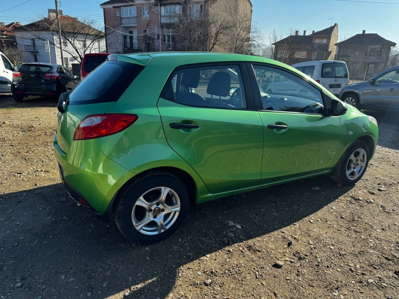 Mazda 2 1.3i* KLIMATIK* NOV VNOS* , снимка 3 - Автомобили и джипове - 48833641