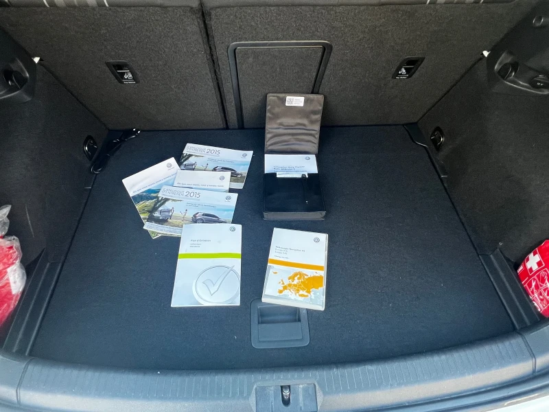 VW Golf Keyless* ACC* LOUNGE* Camera* * , снимка 9 - Автомобили и джипове - 52318879