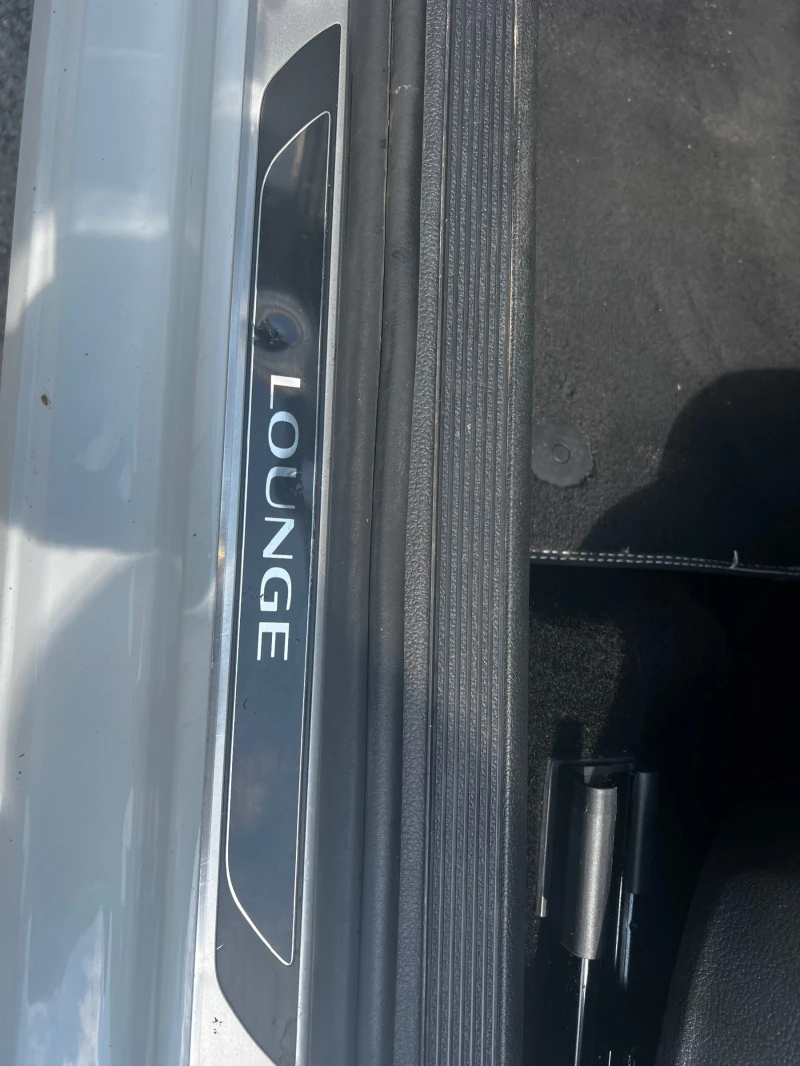 VW Golf Keyless* ACC* LOUNGE* Camera* * , снимка 16 - Автомобили и джипове - 52318879