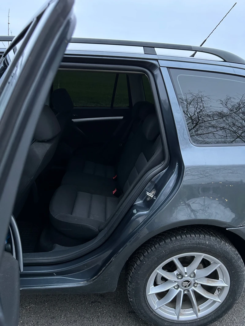 Skoda Octavia, снимка 7 - Автомобили и джипове - 52680669