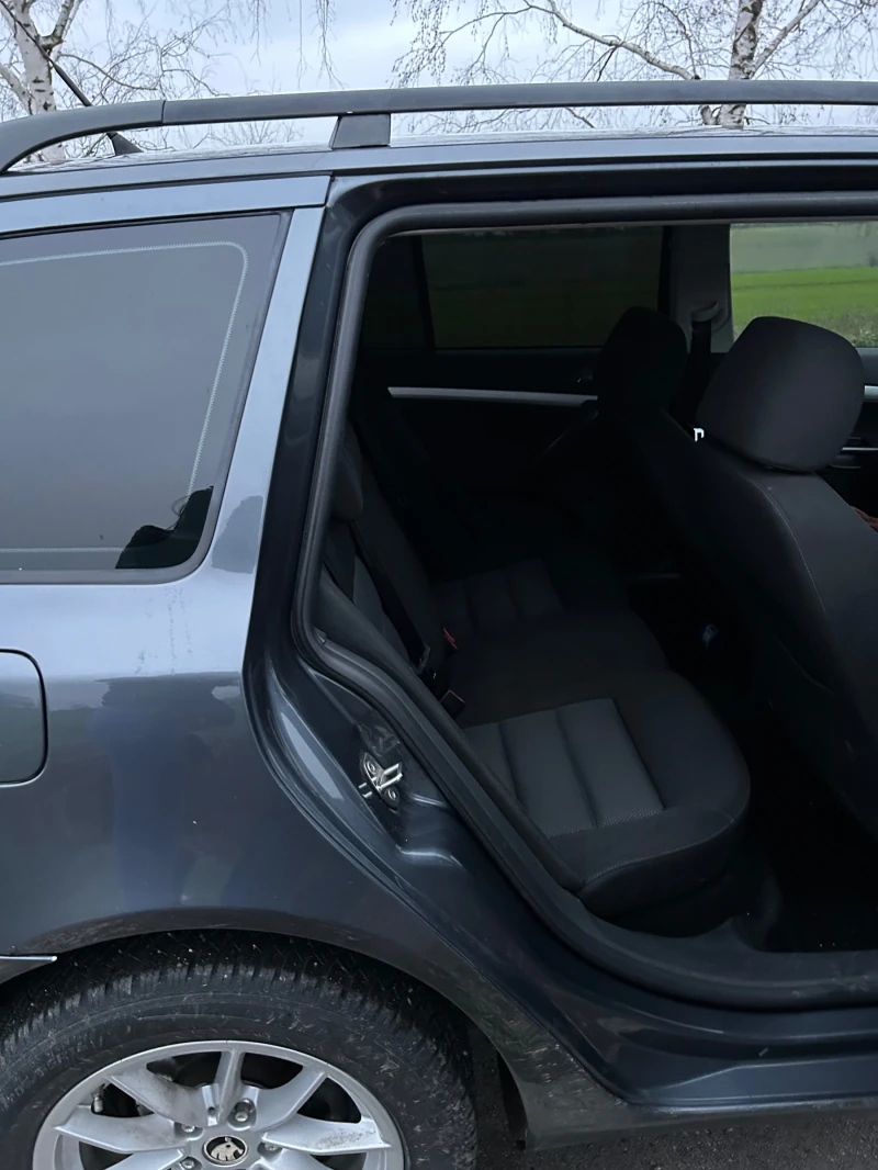 Skoda Octavia, снимка 9 - Автомобили и джипове - 52680669