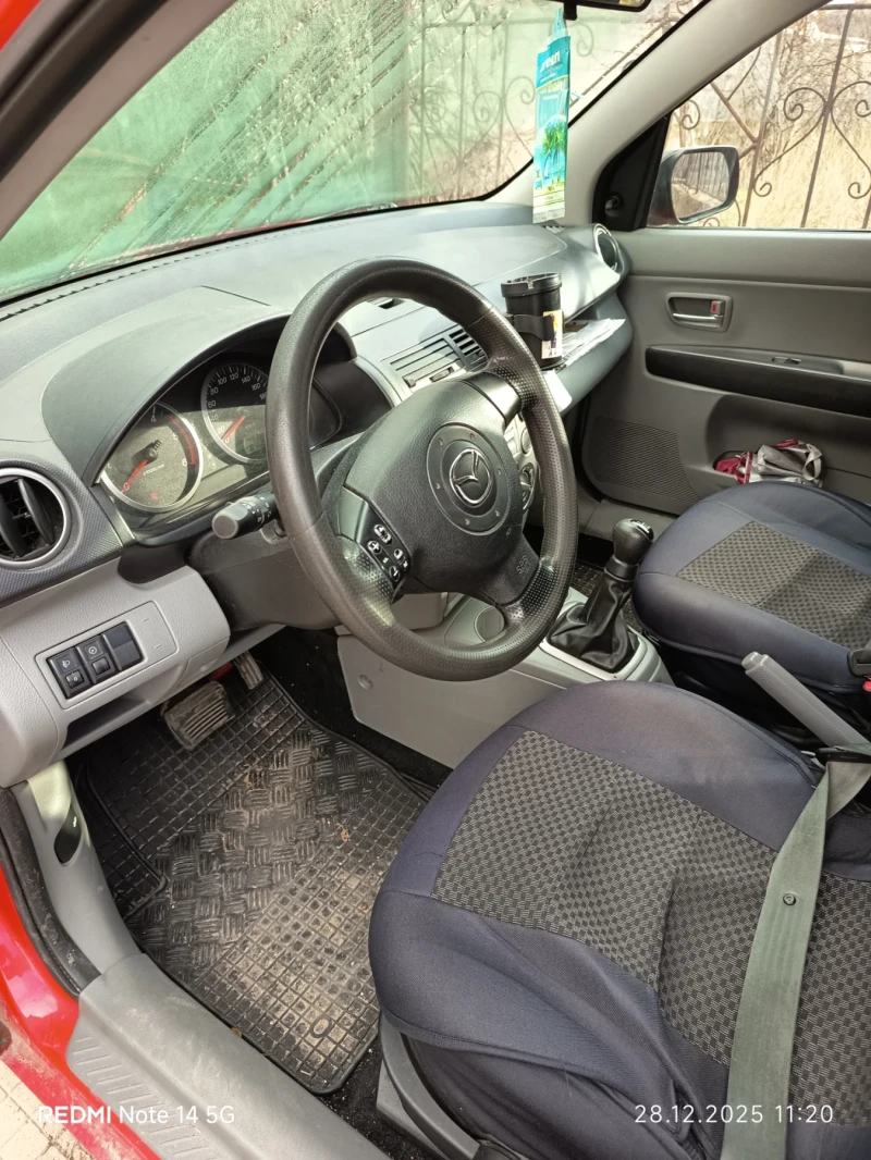 Mazda 2, снимка 3 - Автомобили и джипове - 52918377