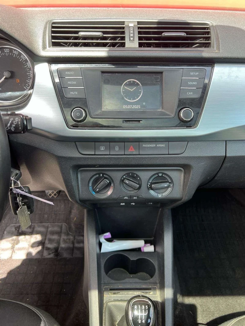 Skoda Fabia 1.2, снимка 4 - Автомобили и джипове - 53314460