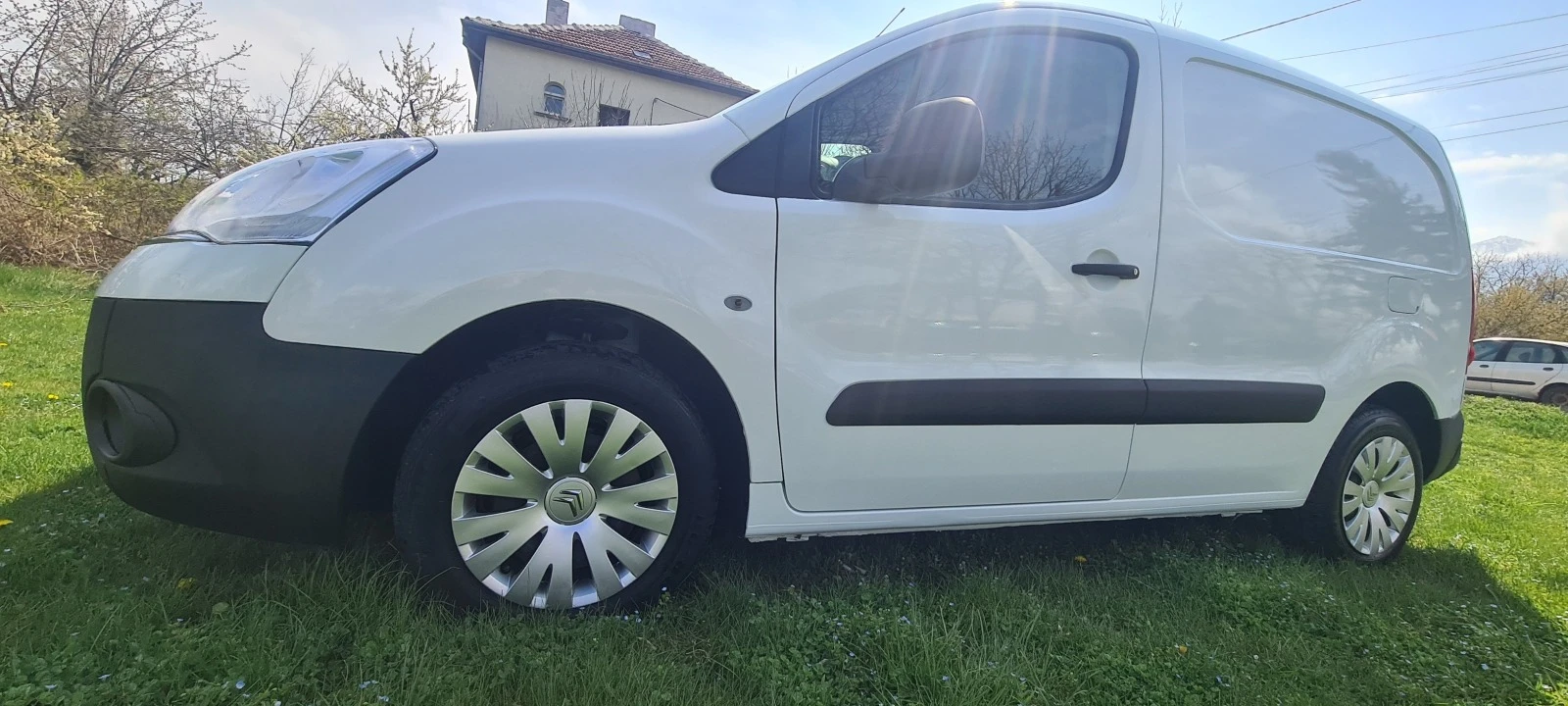 Citroen Berlingo 1.6HDI NAVI/КLIMA/PARKTRONIK/Bluetooth - изображение 5