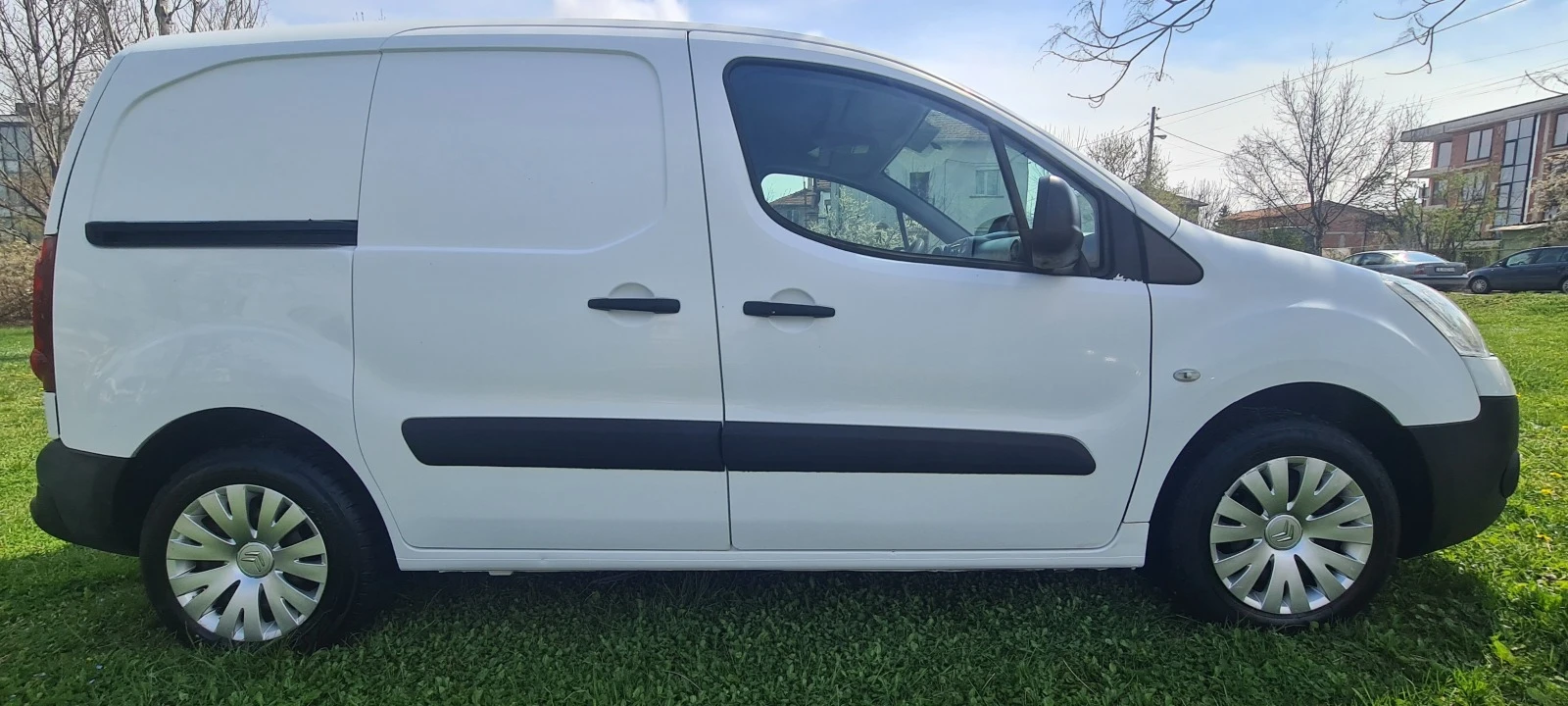 Citroen Berlingo 1.6HDI NAVI/КLIMA/PARKTRONIK/Bluetooth - изображение 3