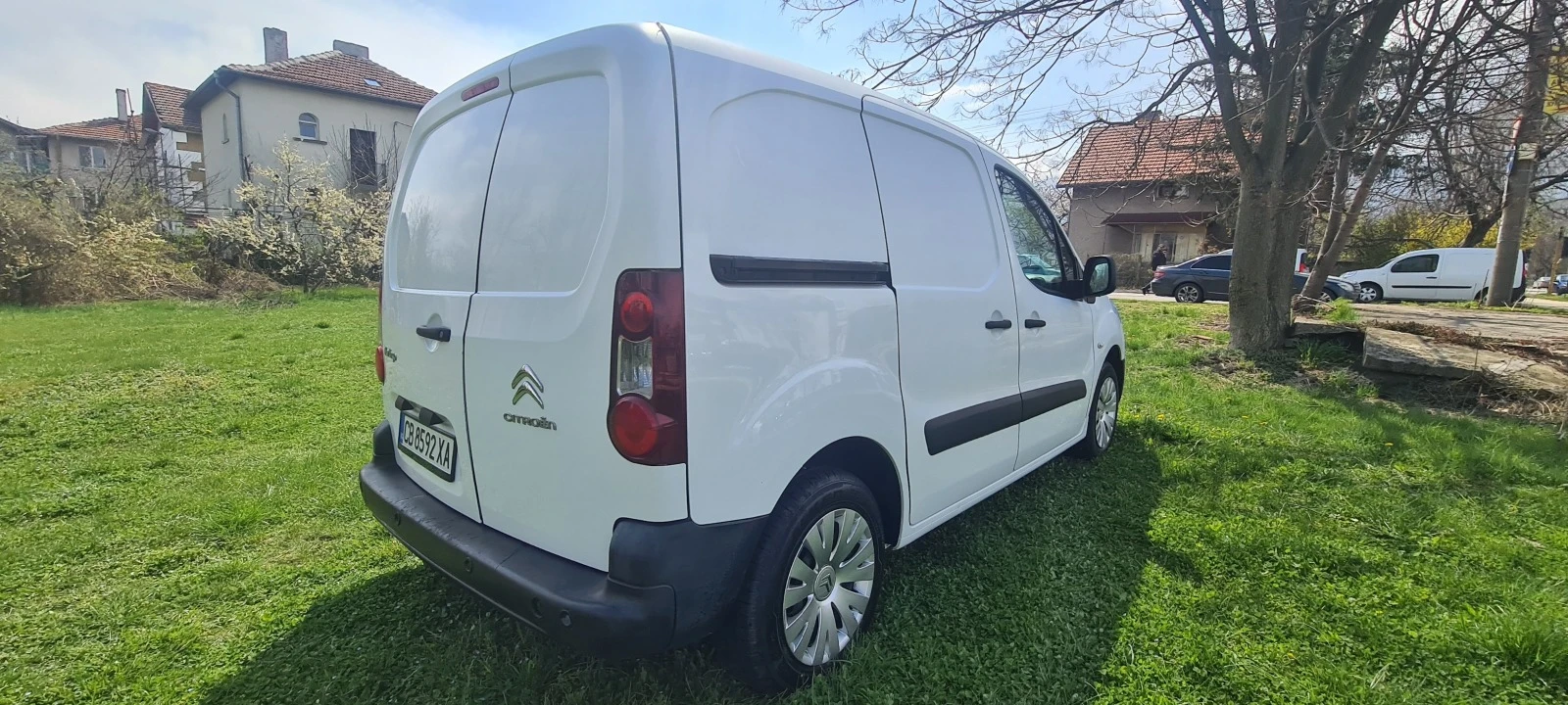 Citroen Berlingo 1.6HDI NAVI/КLIMA/PARKTRONIK/Bluetooth - изображение 7