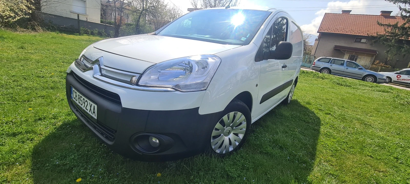 Citroen Berlingo 1.6HDI NAVI/КLIMA/PARKTRONIK/Bluetooth - изображение 2