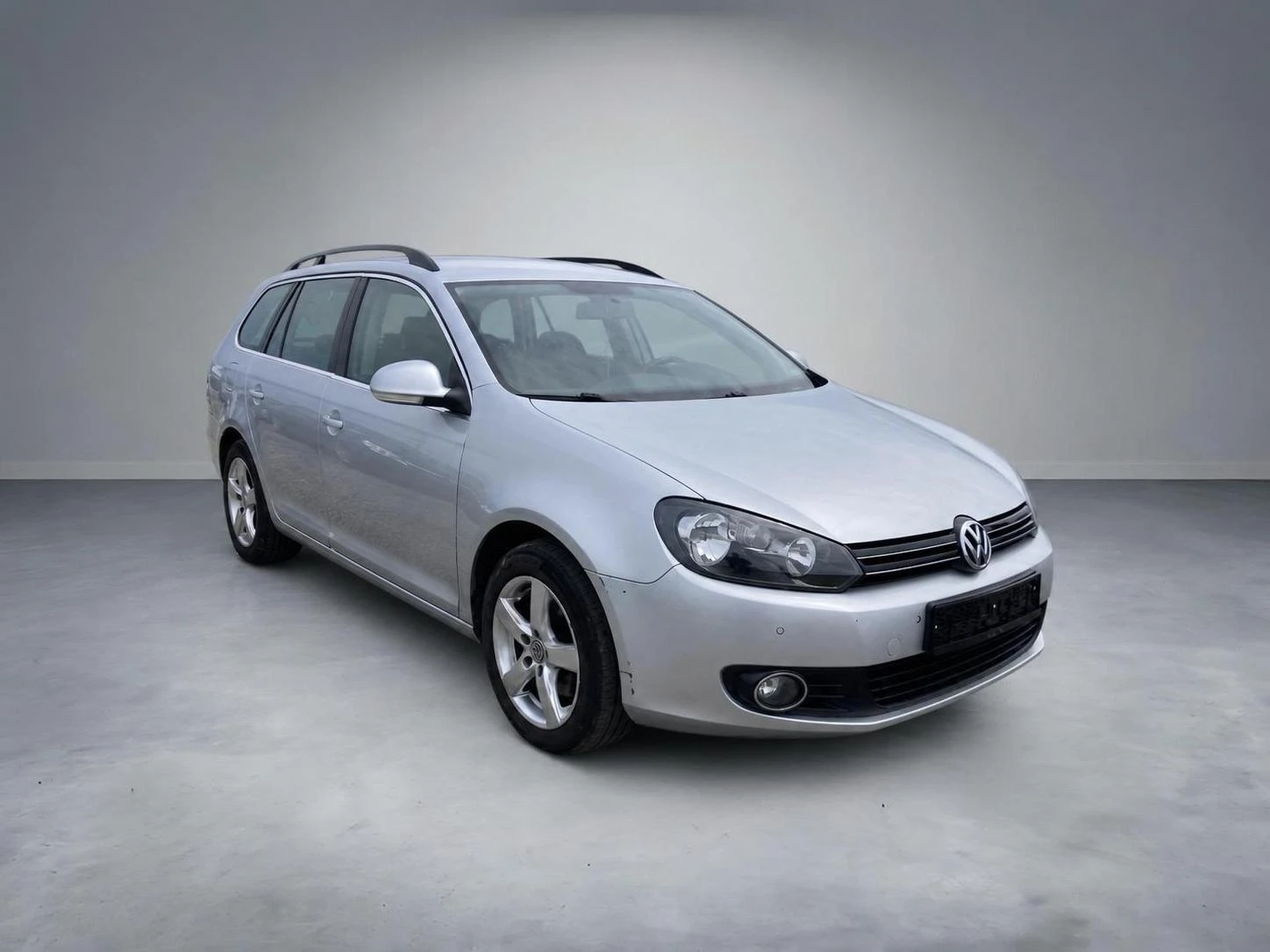 VW Golf 2.0 TDI, снимка 4 - Автомобили и джипове - 45680948