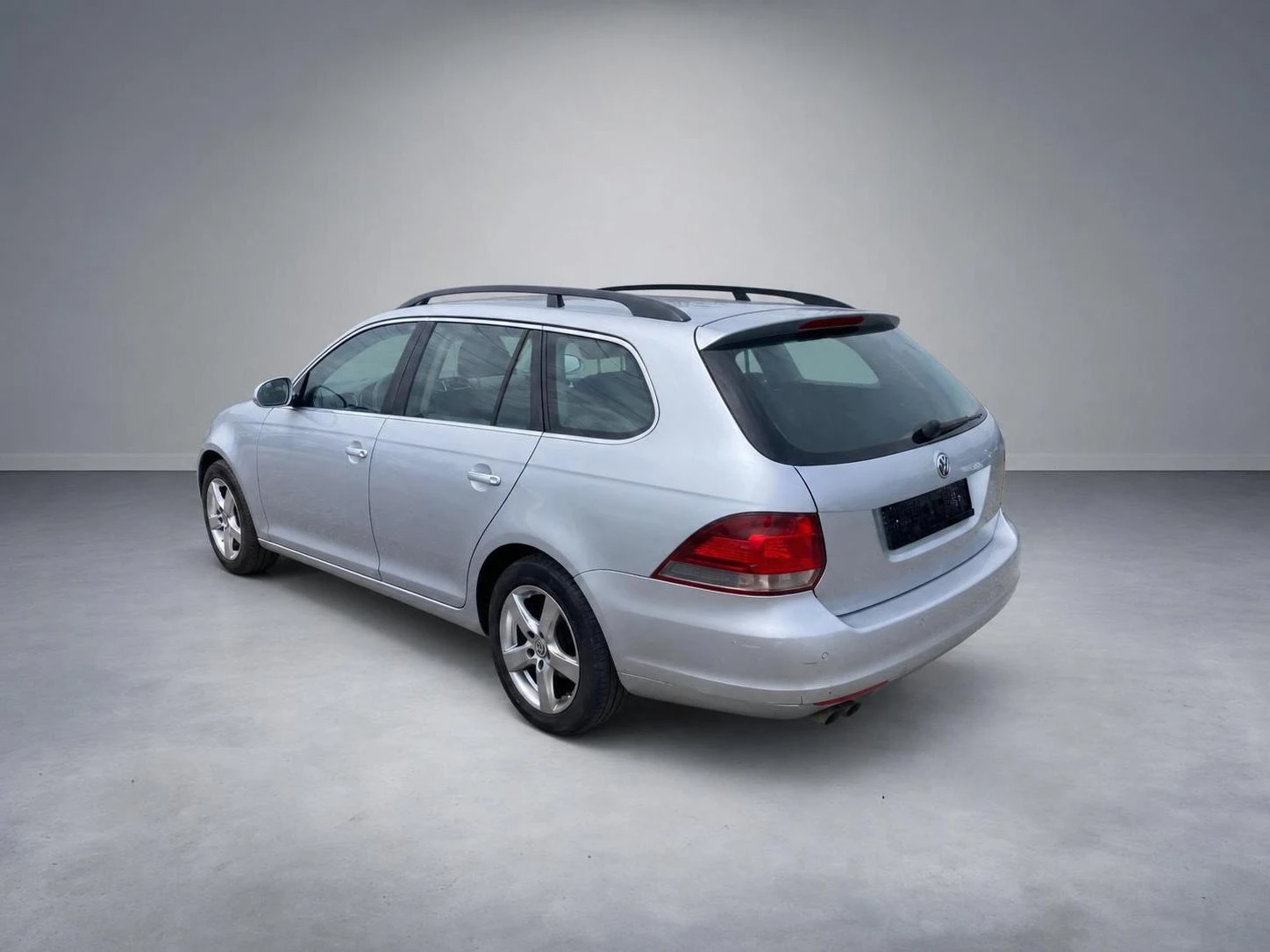 VW Golf 2.0 TDI, снимка 5 - Автомобили и джипове - 45680948