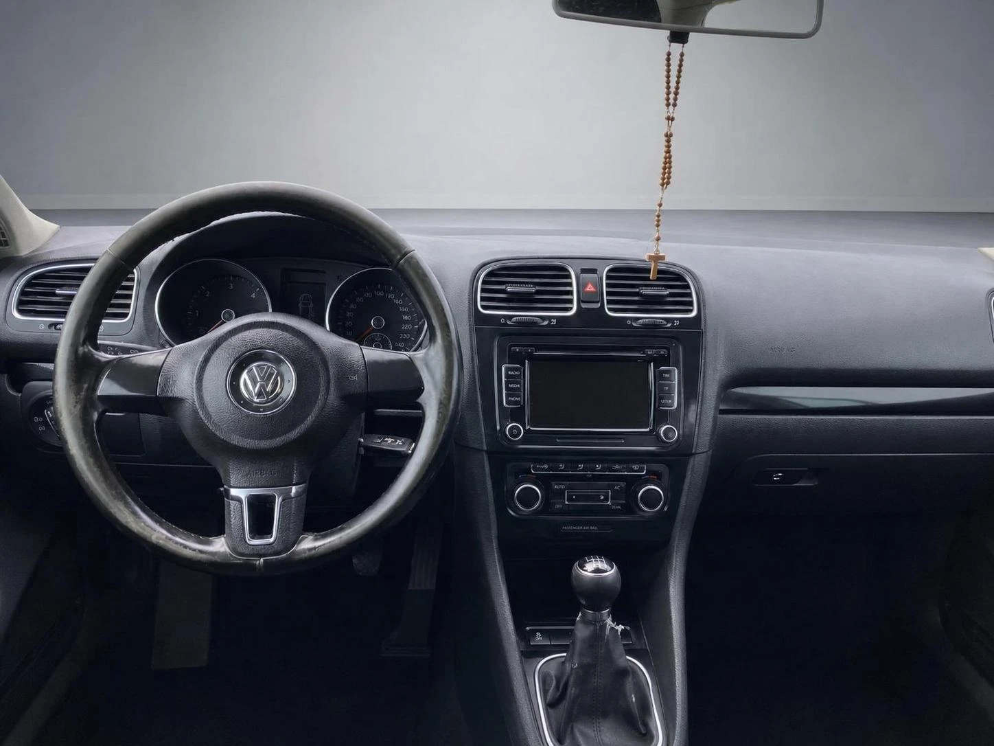 VW Golf 2.0 TDI, снимка 8 - Автомобили и джипове - 45680948